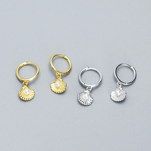 Minimalist S925 silver shell pearl hoop earrings in gold and silver finishes