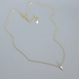 Elegante S925 Silber Goldperlenkette mit Zirkon-Anhänger und verstellbarem Verschluss