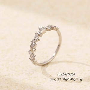 Elegant s925 silver heart ring with sparkling diamonds and 3mm width band
