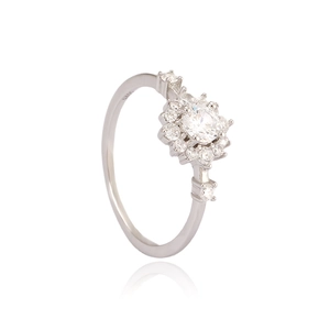 925 Sterling Silver Flower Cluster Zirconia Ring Elegant Round Halo Engagement Wedding Ring For Women Fashion Jewelry