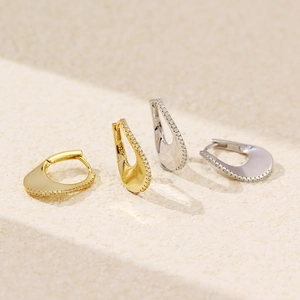 Orecchini a cerchio a U in argento sterling S925 con micro-pavé di cristalli oro e argento