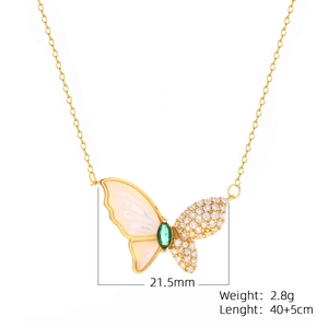 Collier papillon en argent S925 avec nacre blanche et incrustation de pierre verte