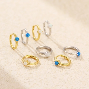 Minimalist S925 silver huggie earrings with round blue and white opal inlays