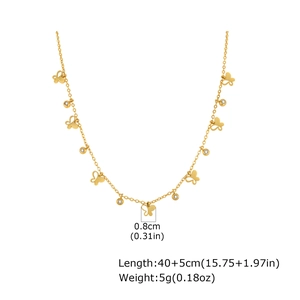 Details der goldenen Schmetterlingskette mit 0,8 cm Anhänger und 45 cm verstellbarer Kette