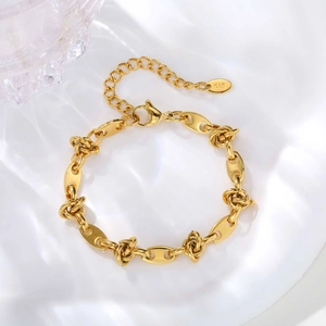 Elegante bracciale in acciaio inossidabile placcato oro 18K con maglie a nodo e moschettone