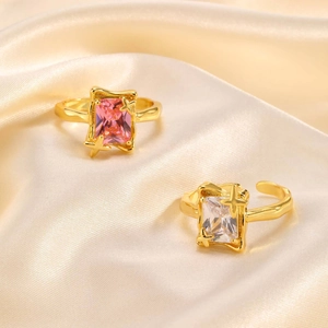 Adjustable gold plated copper ring with rectangular zircon and star details