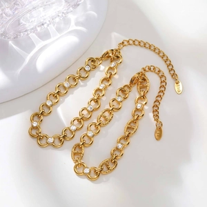 Fashionable Stainless Steel Gold Plated Interlocking Ring Rhinestone Bracelet For Women Elegant Anchor Chain Adjustable Jewelry