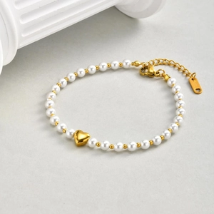 Bracelet élégant en acier inoxydable doré et perles avec breloque cœur