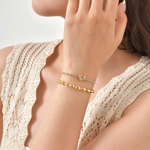 Elegant Stainless Steel Heart Rhinestone Beaded Layering Bracelet For Women Minimalism Fashion Jewelry Polish Finish Heart Charm Chain