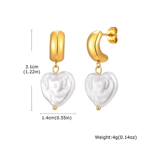 Detailed dimensions of heart pearl earrings in gold finish with size and weight specs