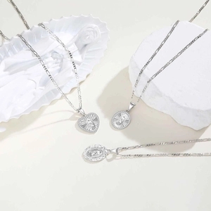 Colliers religieux en argent avec pendentifs Vierge Marie et zircon sur chaîne Figaro