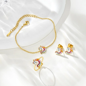 Conjunto de joyas de unicornio dorado con pulsera pendientes de esmalte y anillo abierto