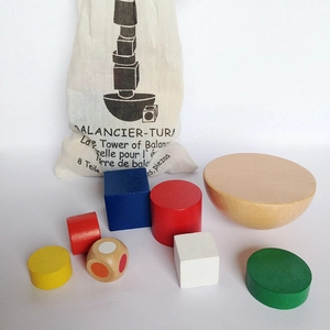 Jeu d'équilibre en bois avec blocs colorés et un sac de rangement en coton pour enfants