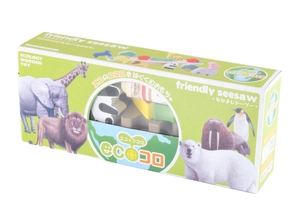 Detailed view of the eco-friendly wooden animal seesaw toy packaging and animal blocks