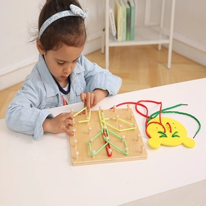 Montessori wooden geometry nail board with rubber bands and bear threading toy for toddlers
