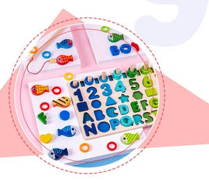 Détail macro du puzzle 6-en-1 Montessori en bois avec pêche magnétique et blocs de lettres