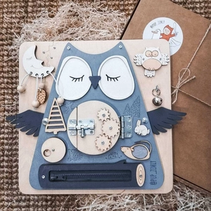 Houten Montessori-activiteitenbord uil voor de fijne motoriek van peuters en baby's