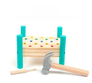 Détail du jeu de marteau en bois pour enfants pour améliorer la coordination œil-main