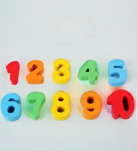 Vue détaillée des chiffres en bois colorés 1-10 pour jouets éducatifs de comptage enfant