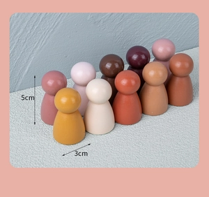 Set of 10 colorful wooden peg dolls showing 5cm height and 3cm diameter dimensions