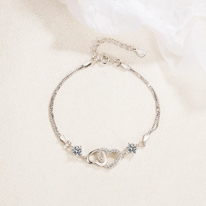 S925 sterling silver double-layer box chain bracelet with interlocking diamond hearts
