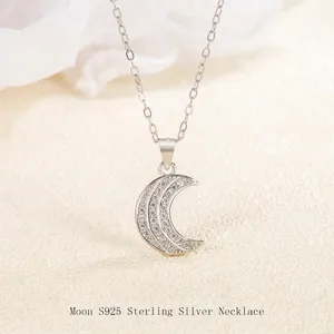 Collier Pendentif Lune en Argent Sterling 925 pour Femmes Collier Chaîne Lune Croissante en Zirconia Étincelant Bijoux Mode