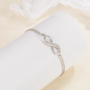 Elegantes S925 Sterlingsilber Infinity Armband mit Zirkonia-Besatz und Doppel-Kette