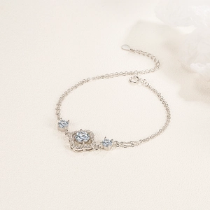 Elegant S925 sterling silver double-layer bracelet with clover-inspired moissanite stones