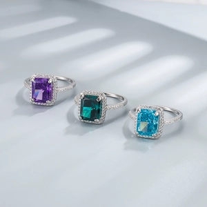 Bague en argent S925 avec diamants rectangulaires en violet vert et bleu