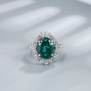 925 silver ring with 10x12mm green sapphire gemstone and sparkling ice flower cut diamonds
