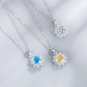 Parure de colliers tournesol avec diamants de 6mm en bleu, blanc et jaune