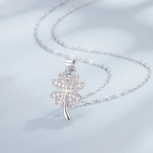 S925 sterling silver clover necklace with shimmering zircon stones and mother of pearl