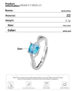 Dettaglio dell'anello in argento S925 con zircone blu cielo quadrato e piccoli brillantini