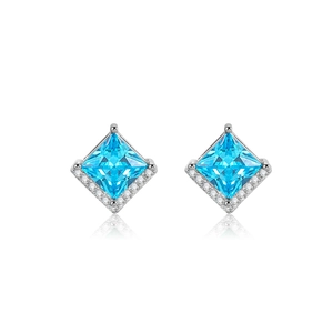 Boucles d'oreilles en argent S925 avec pierre carrée bleu ciel et entourage de diamants