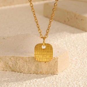 Minimalist Stainless Steel Square Pendant Necklace For Women Electroplated Geometric Grid Texture Adjustable Gold Chain