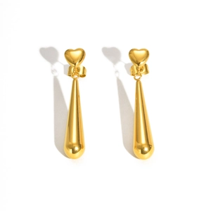 Élégantes boucles d'oreilles cœur dorées avec de longs pendentifs gouttes pour femmes