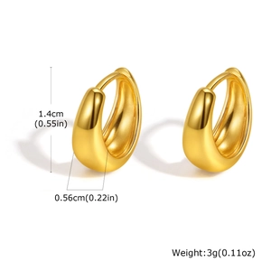 Detailed dimensions of chunky gold U-shaped hoop earrings with weight and size labels