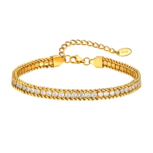 Bracelet de cheville en acier doré 18K avec zircons blancs et chaîne tressée