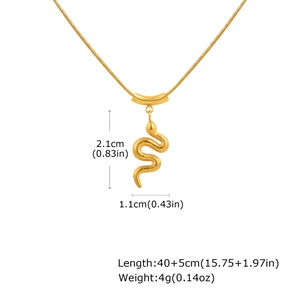 Spécifications de taille pour le pendentif serpent doré 18 carats avec sa chaîne fine