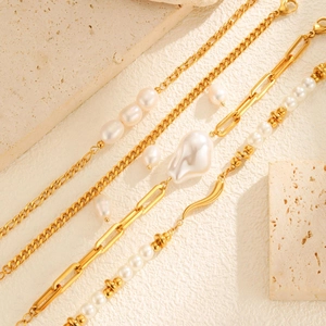 Set di bracciali in acciaio inossidabile dorato 18K con perle barocche e rotonde