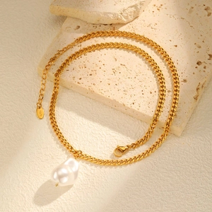 Französische Vintage-Perlenkette mit goldener Gliederkette und K18-Prägung für Damen