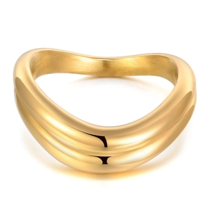 Minimalist double layer wave ring in 18K gold plated stainless steel with mirror finish