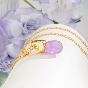 Elegante 14K vergoldete Halskette mit lila Amethyst-Tropfenanhänger und Zirkonia-Akzenten