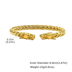 Dimensioni dettagliate del bracciale intrecciato con testa di drago e dati sul peso