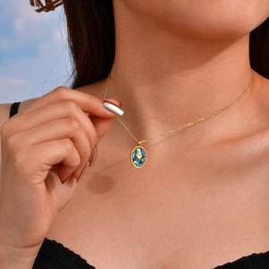 Collana in acciaio inossidabile placcato oro 18K con ciondolo a cuore in abalone