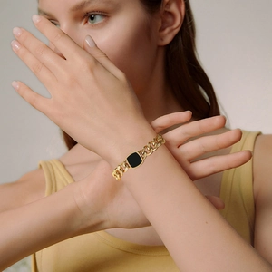 Women Stainless Steel Gold Plated Square Plaque Enamel Charm Bracelet Minimalist Cuban Link Adjustable Fashion Jewelry Accessory