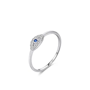 Anello elegante in argento sterling S925 con gemma blu e micro pavé di cristalli