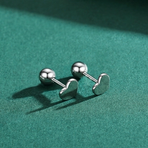 Boucles d'oreilles cœur en argent massif S925 avec fermoir à vis sécurisé