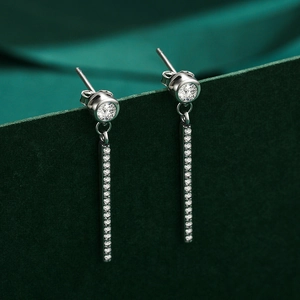 Élégantes boucles d'oreilles pampilles en argent S925 avec zircons cubiques brillants