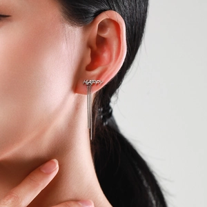 Boucles d'oreilles HAPPY élégantes en argent S925 avec de longs glands en chaîne fine